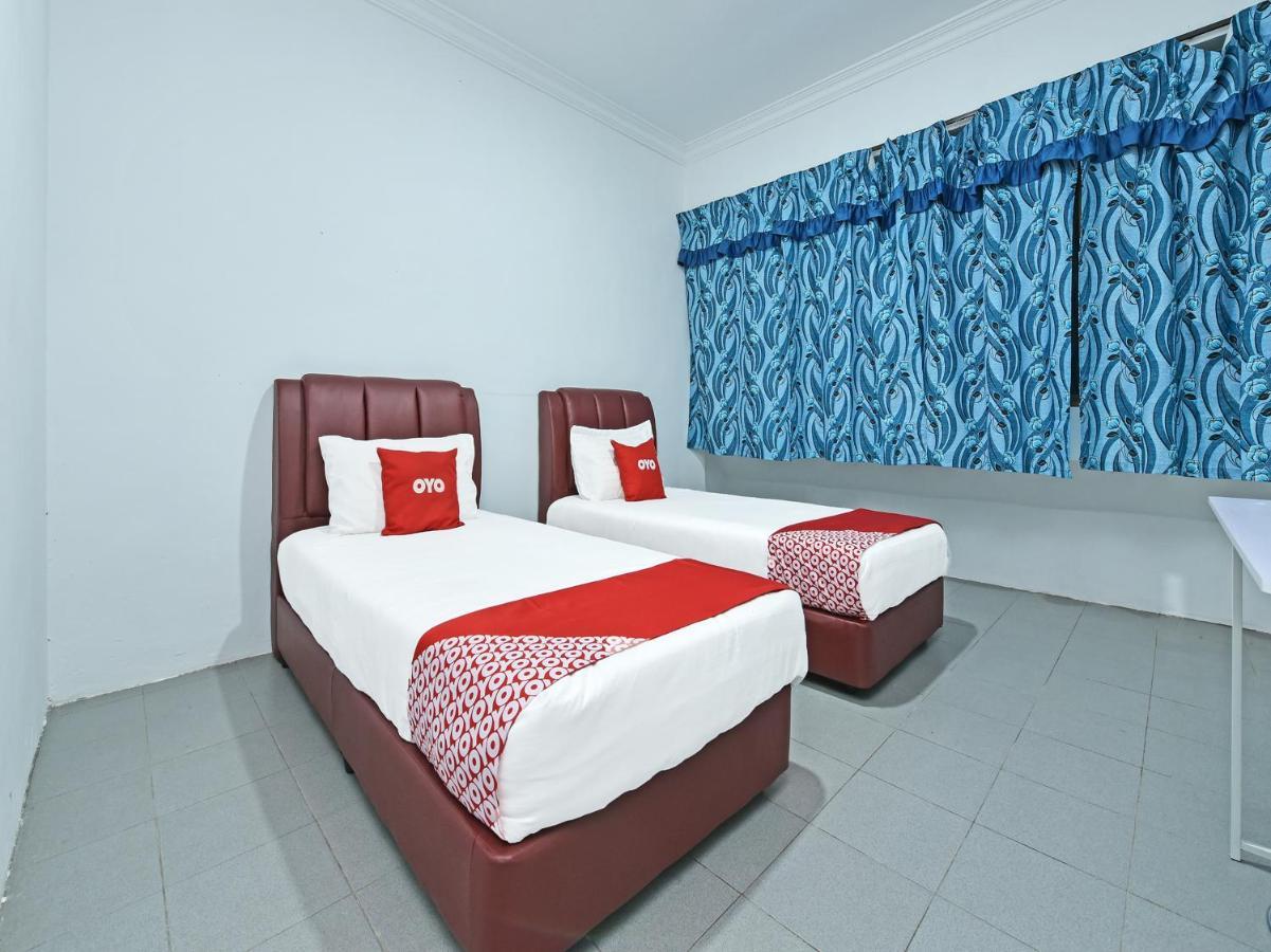 Oyo 90544 M&H Hotel Pengerang Eksteriør billede