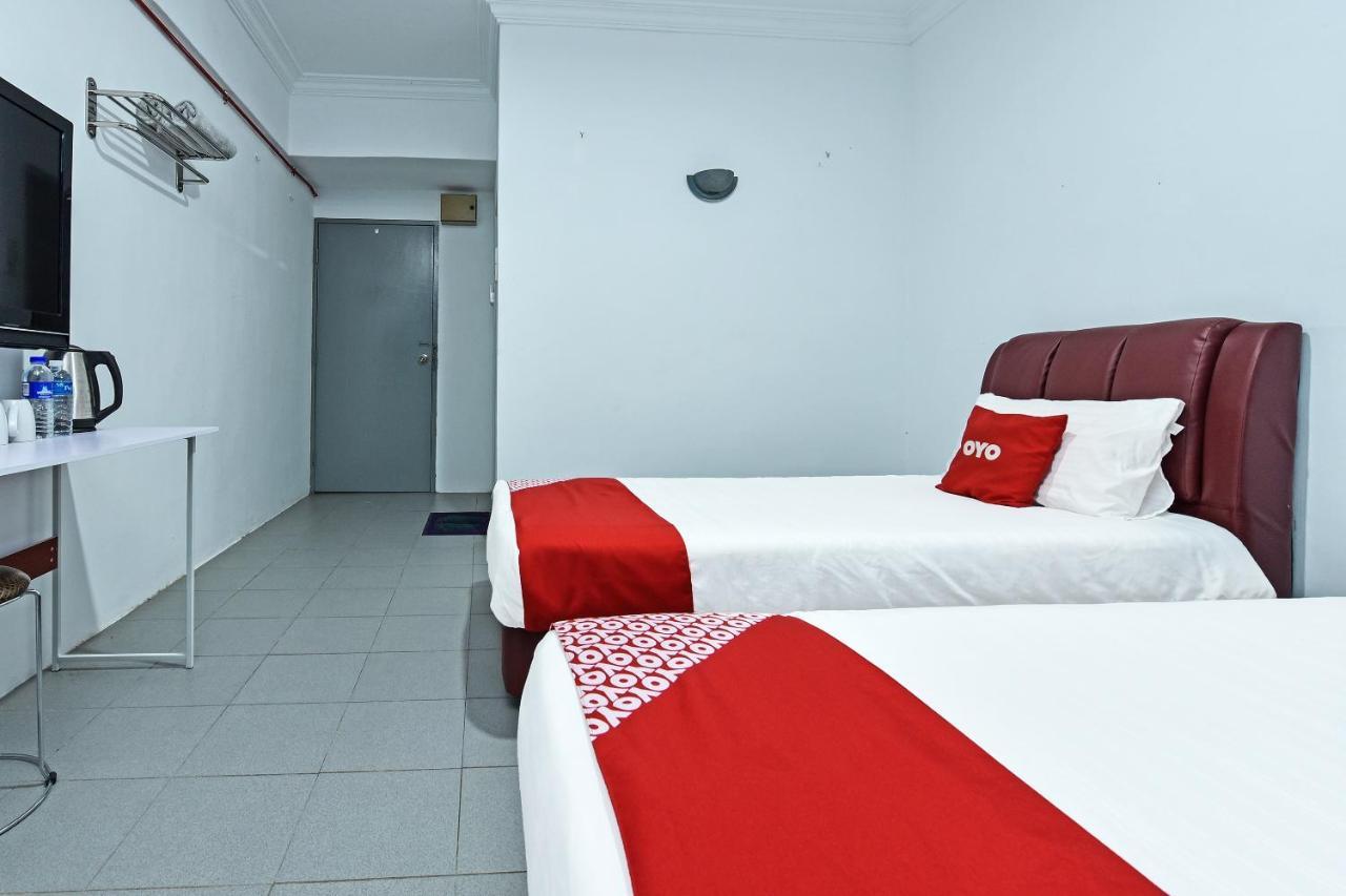 Oyo 90544 M&H Hotel Pengerang Eksteriør billede